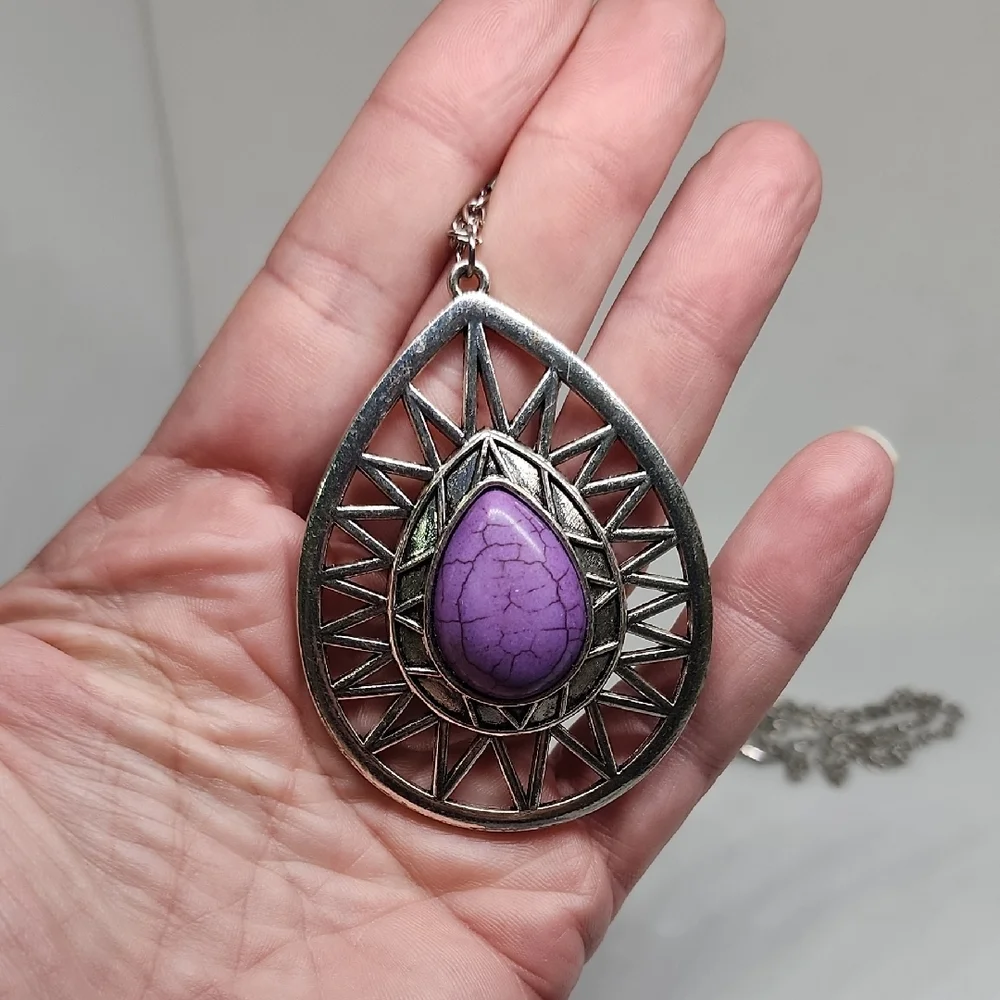 Silver and Purple Teardrop Pendant Necklace
